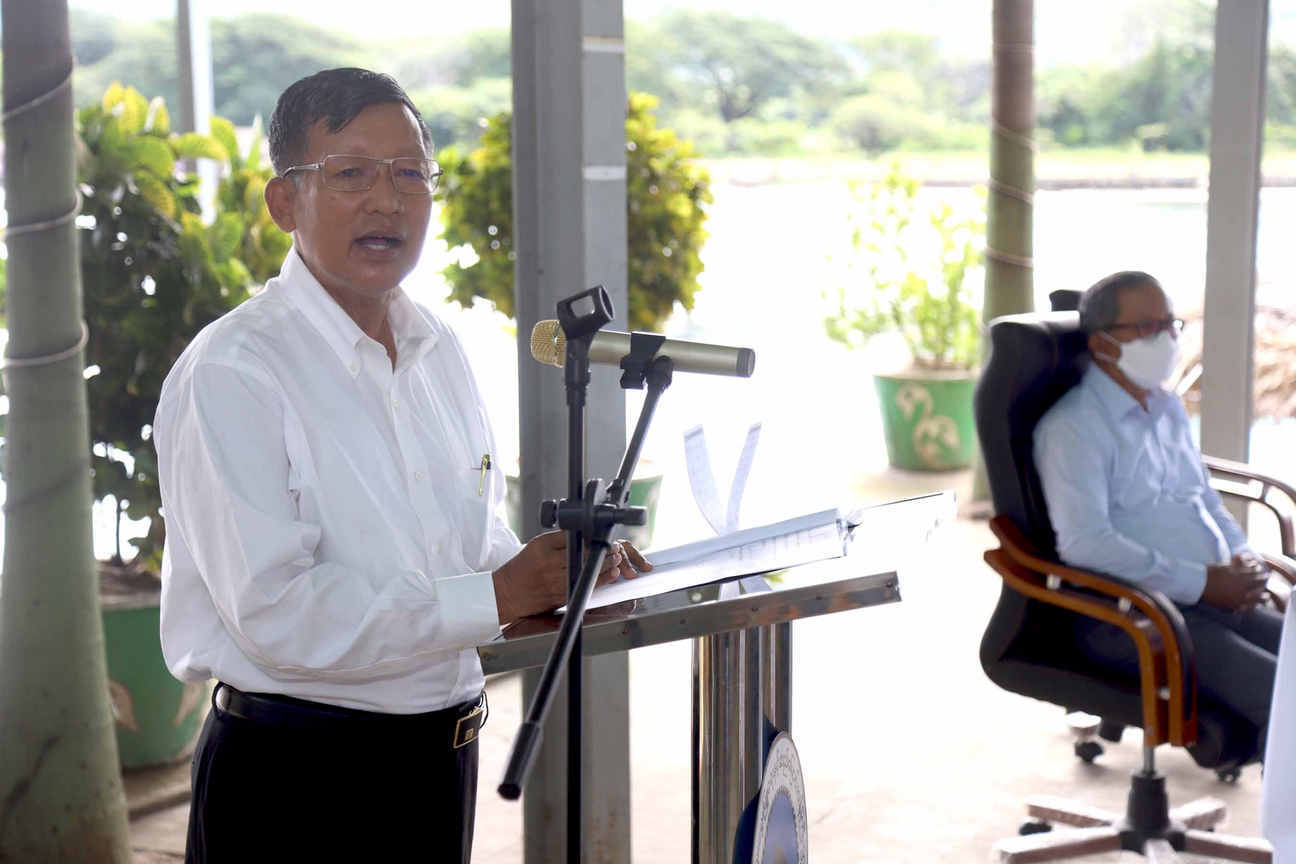 ရေပေါ်လှောင်အိမ်စနစ်ဖြင့်ပုဂ္ဂလိကမွေးမြူရေးလုပ်ငန်းများဆောင်ရွက်ခြင်း